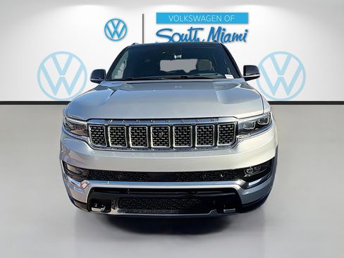 Used 2024 Jeep Grand Wagoneer Series III w/ Rear Seat Video Group 1 image 2