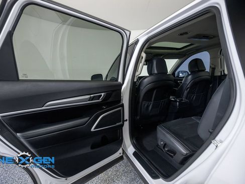 Used 2022 Kia Telluride S FWD image 24