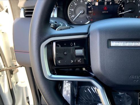 Used 2023 Land Rover Discovery Sport SE R-Dynamic image 23