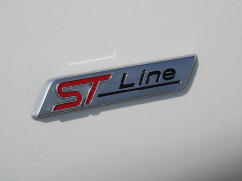 Used 2022 Ford Explorer ST-Line AWD/4WD image 13