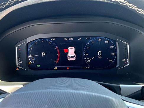 Used 2021 Volkswagen Atlas Cross Sport SEL Premium image 19