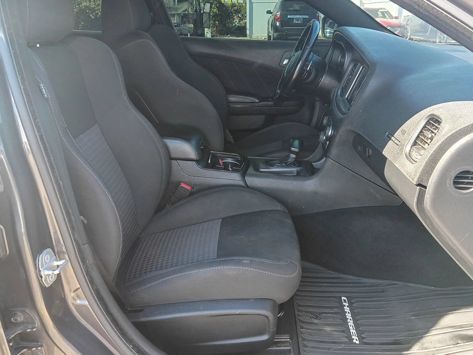 Used 2019 Dodge Charger R/T w/ Blacktop Package RWD image 23