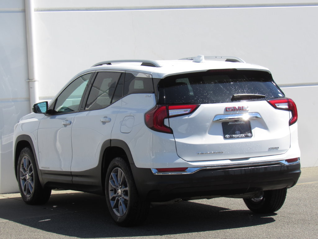 Used 2023 GMC Terrain SLT w/ Tech Package AWD/4WD image 5