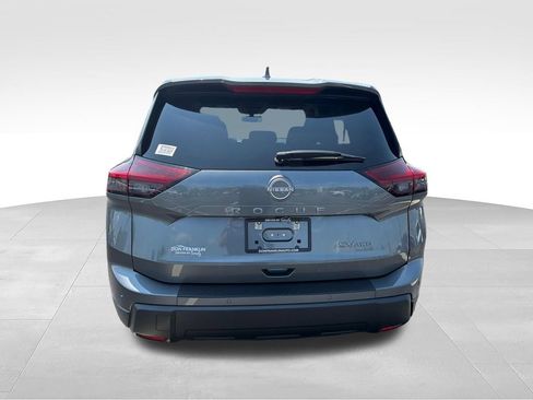 Used 2024 Nissan Rogue SV AWD/4WD image 4