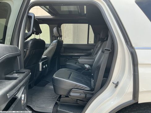 Used 2020 Ford Expedition XLT w/ Equipment Group 202A RWD image 9