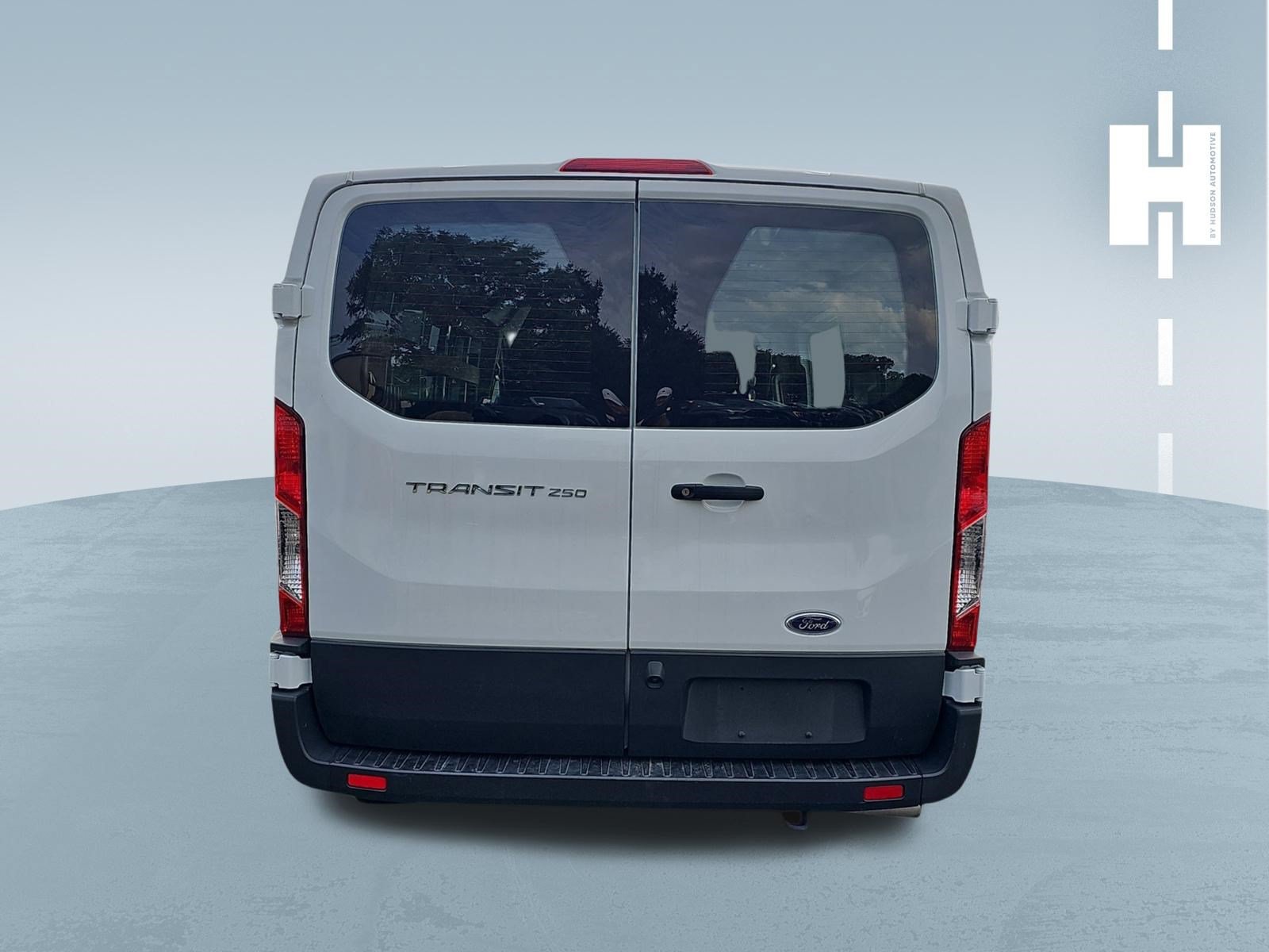 Used 2025 Ford Transit 250 Low Roof w/ Exterior Upgrade Package RWD image 4