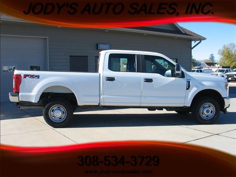 Used 2019 Ford F250 XL w/ Power Equipment Group image 31