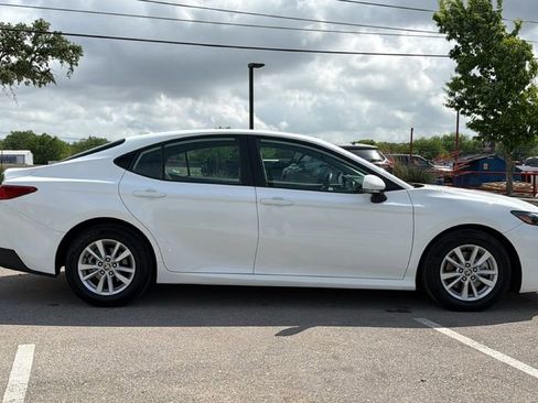 Certified 2025 Toyota Camry LE image 4