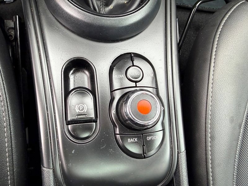 Used 2020 MINI Cooper Countryman FWD image 29