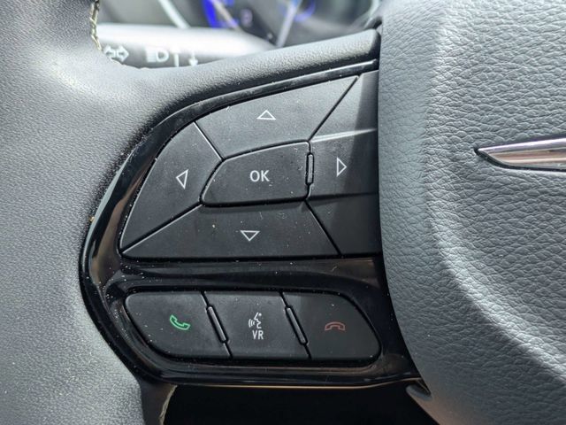 Used 2024 Chrysler Pacifica Limited w/ S Appearance Package FWD image 23