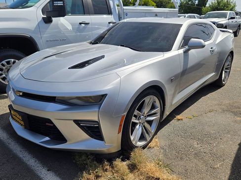 Used 2016 Chevrolet Camaro SS RWD image 3