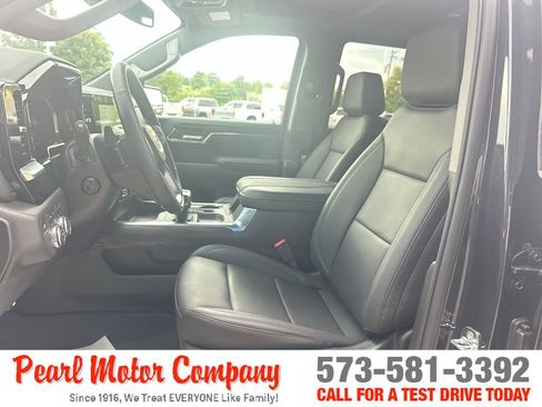 Used 2026 GMC Sierra 1500 SLT w/ SLT Premium Package AWD/4WD image 12