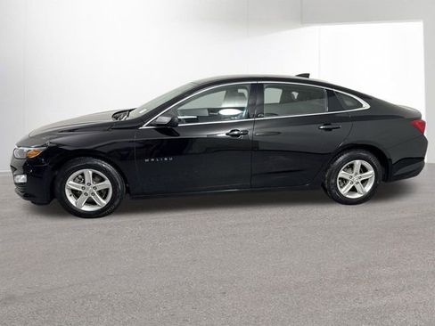 Used 2022 Chevrolet Malibu LS image 28