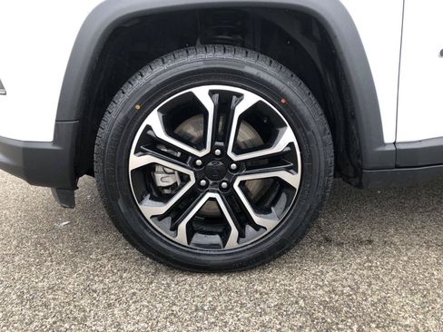 Used 2023 Jeep Compass Limited AWD/4WD image 5