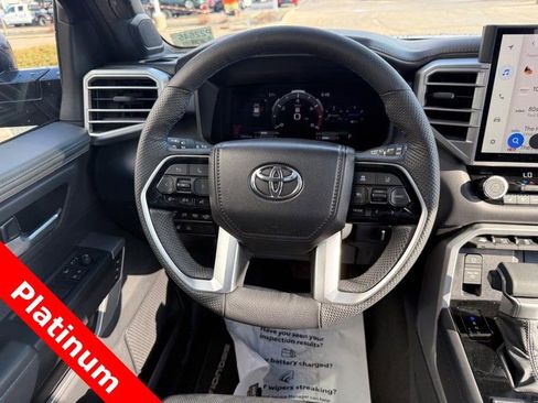 Used 2025 Toyota Sequoia Platinum AWD/4WD image 15