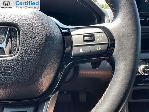 Certified 2025 Honda Pilot TrailSport image 14