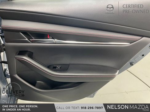 Certified 2025 MAZDA MAZDA3 Carbon image 40