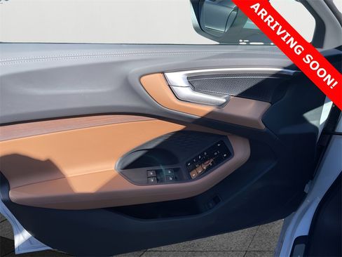 Used 2025 Audi A5 2.0T Premium w/ Convenience Package image 8