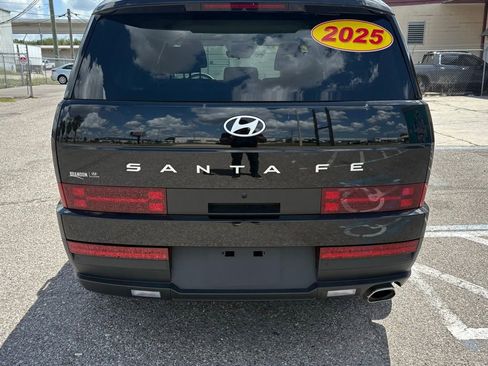 Used 2025 Hyundai Santa Fe SEL image 4