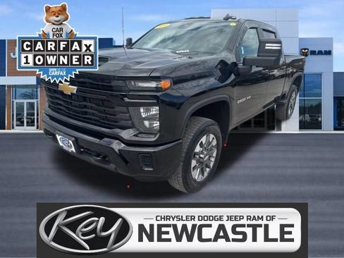 Used 2024 Chevrolet Silverado 2500 Custom w/ Custom Convenience Package AWD/4WD image 1