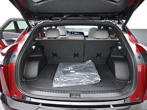 Used 2025 Chevrolet Blazer EV SS w/ LPO, All-Weather Mat Package image 34