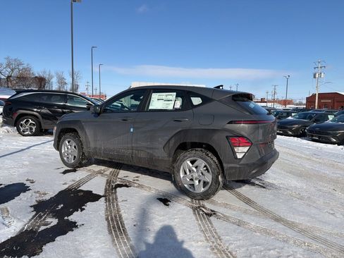 New 2026 Hyundai Kona SE image 4