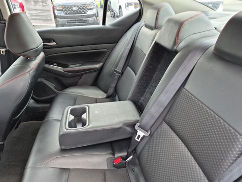 Used 2024 Nissan Altima 2.5 SR AWD/4WD image 17