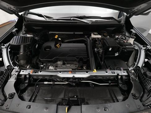 Certified 2024 GMC Terrain SLE image 3