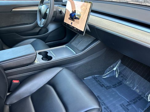 Used 2023 Tesla Model 3 Standard Range image 17