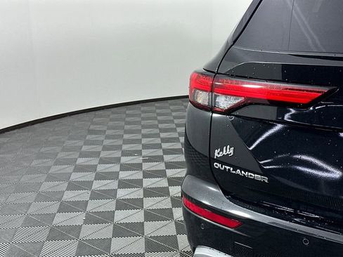 New 2025 Mitsubishi Outlander SEL image 8