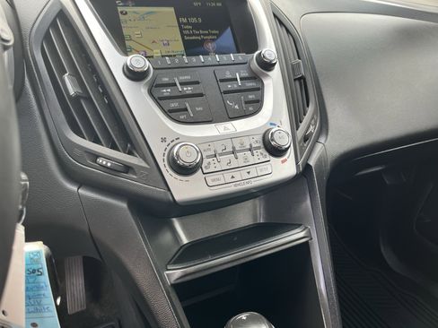 Used 2017 Chevrolet Equinox Premier w/ Enhanced Convenience Package AWD/4WD image 25