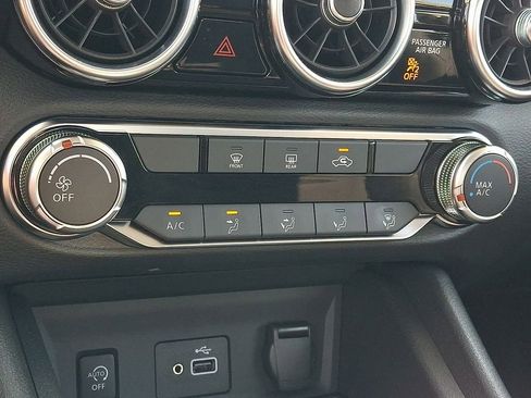 Used 2025 Nissan Sentra S image 16