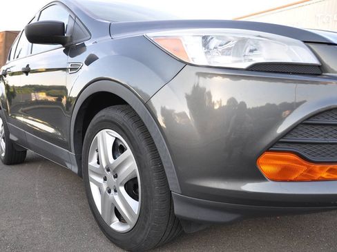 Used 2015 Ford Escape S FWD image 5