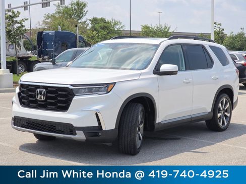 Certified 2025 Honda Pilot Elite image 15