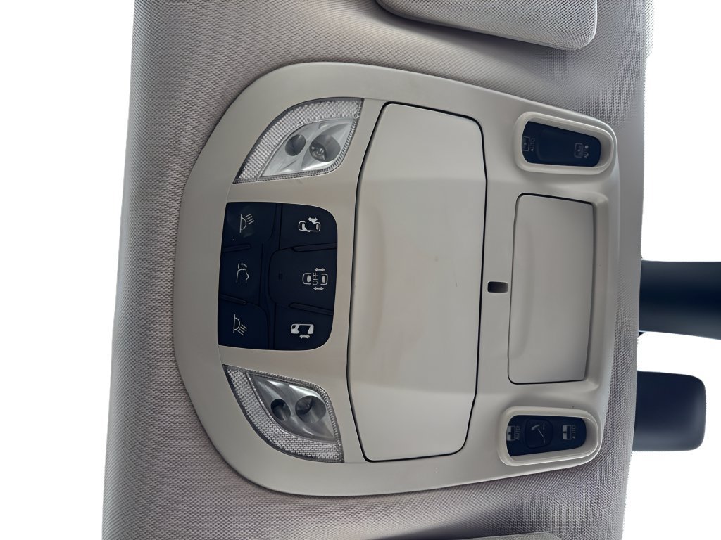 Used 2021 Chrysler Pacifica Limited w/ Premium & Safety Sphere Group AWD/4WD image 25