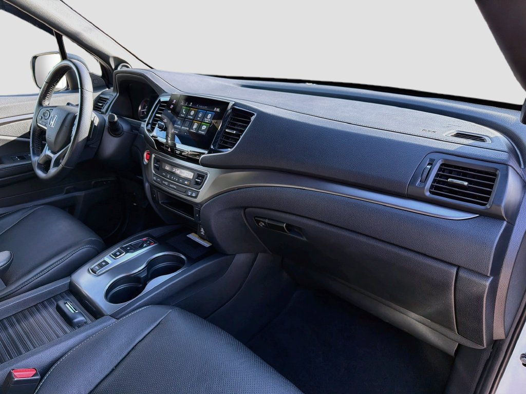 Used 2023 Honda Passport EX-L image 32