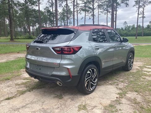 New 2026 Chevrolet TrailBlazer RS w/ Convenience Package FWD image 5