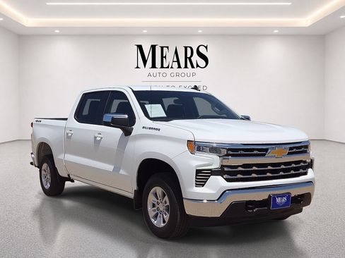 Used 2026 Chevrolet Silverado 1500 LT AWD/4WD image 7