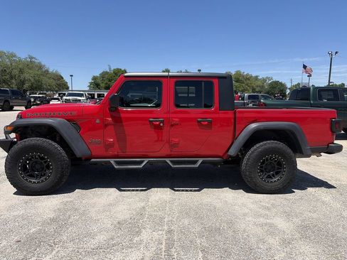 Used 2021 Jeep Gladiator Mojave w/ Trailer Tow Package AWD/4WD image 3