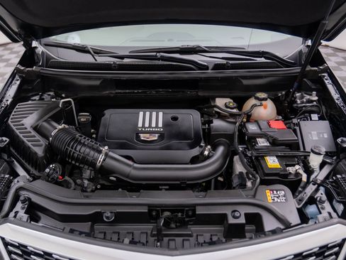 Certified 2025 Cadillac XT5 Premium Luxury w/ LPO, Floor Liner Package AWD/4WD image 31