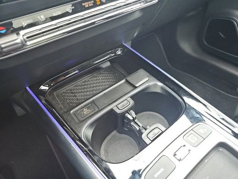 Certified 2025 Mercedes-Benz GLA 250 4MATIC image 19