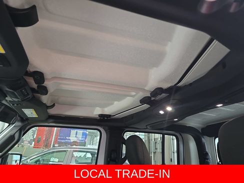 Used 2024 Jeep Gladiator Sport AWD/4WD image 30
