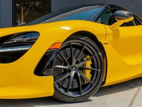 Used 2023 McLaren 720S image 25