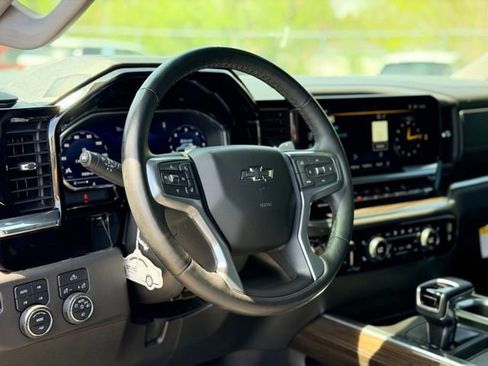 Certified 2023 Chevrolet Silverado 1500 LT Trail Boss w/ Protection Package AWD/4WD image 9