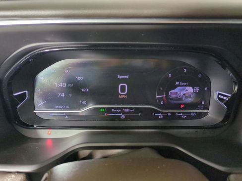 Used 2024 GMC Yukon XL Denali image 35