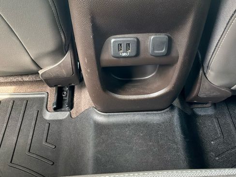 Used 2021 GMC Canyon Denali AWD/4WD image 16