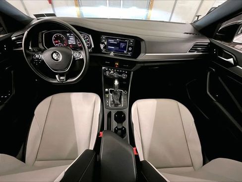 Used 2019 Volkswagen Jetta R-Line FWD image 14