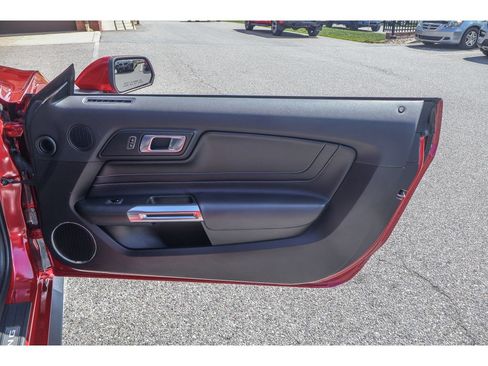 Used 2022 Ford Mustang GT Premium w/ Equipment Group 401A RWD image 18