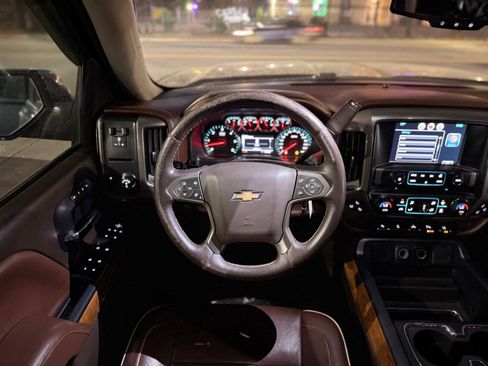 Used 2014 Chevrolet Silverado 1500 High Country w/ High Country Premium Package image 23