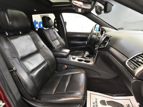 Used 2019 Jeep Grand Cherokee Limited image 15